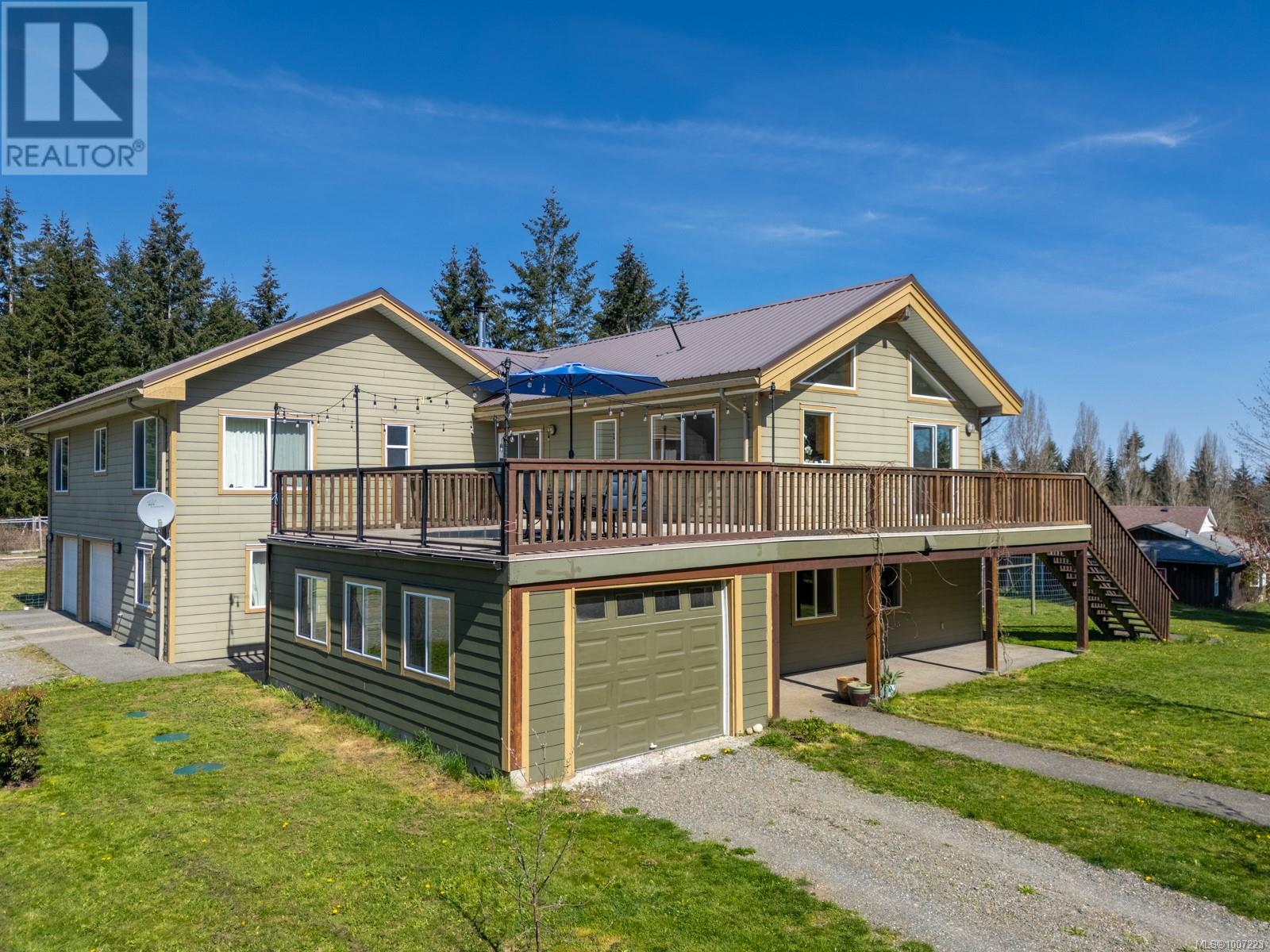 Photo 13 of 2892 Maridge Rd, Courtenay BC