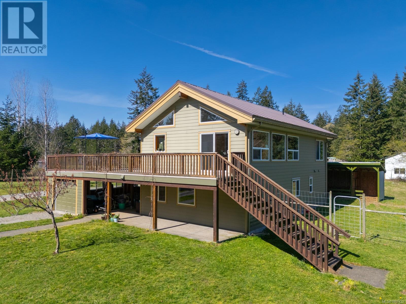 Photo 15 of 2892 Maridge Rd, Courtenay BC