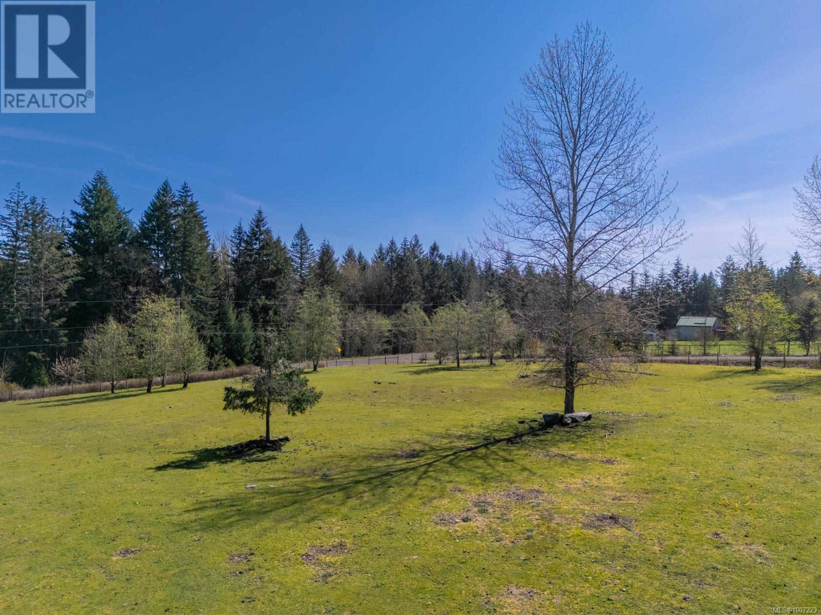 Photo 28 of 2892 Maridge Rd, Courtenay BC