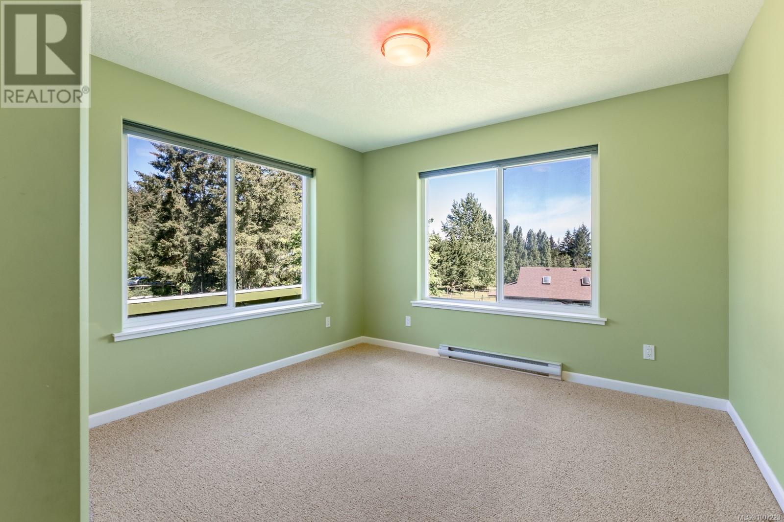 Photo 37 of 2892 Maridge Rd, Courtenay BC
