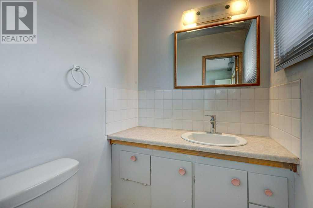 Single Family House Bungalow for Sale in  Gladys Ridge Road SW Glendale Calgary 