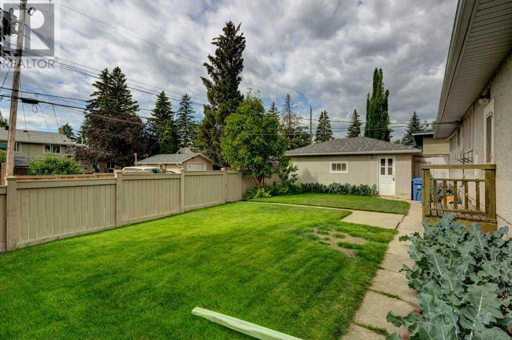 Single Family House Bungalow for Sale in  Gladys Ridge Road SW Glendale Calgary 