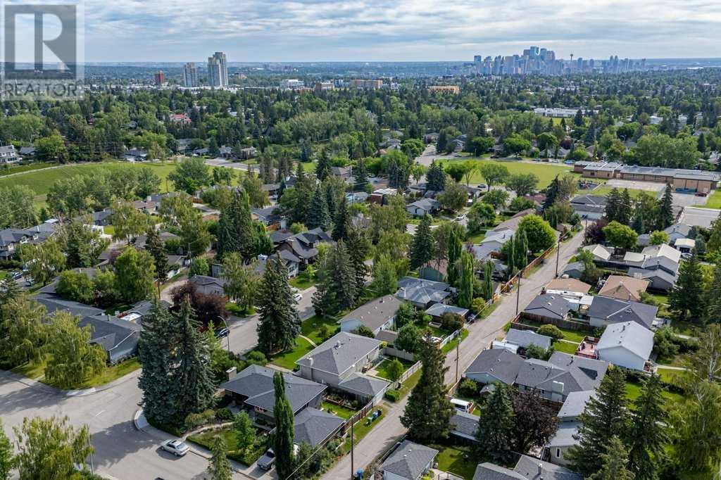 Single Family House Bungalow for Sale in  Gladys Ridge Road SW Glendale Calgary 