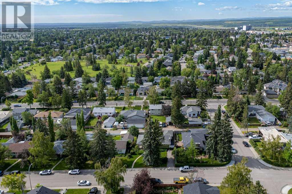 Single Family House Bungalow for Sale in  Gladys Ridge Road SW Glendale Calgary 