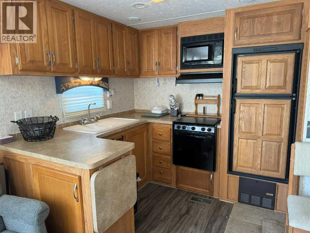 4136 Highway 587, Rural Red Deer County