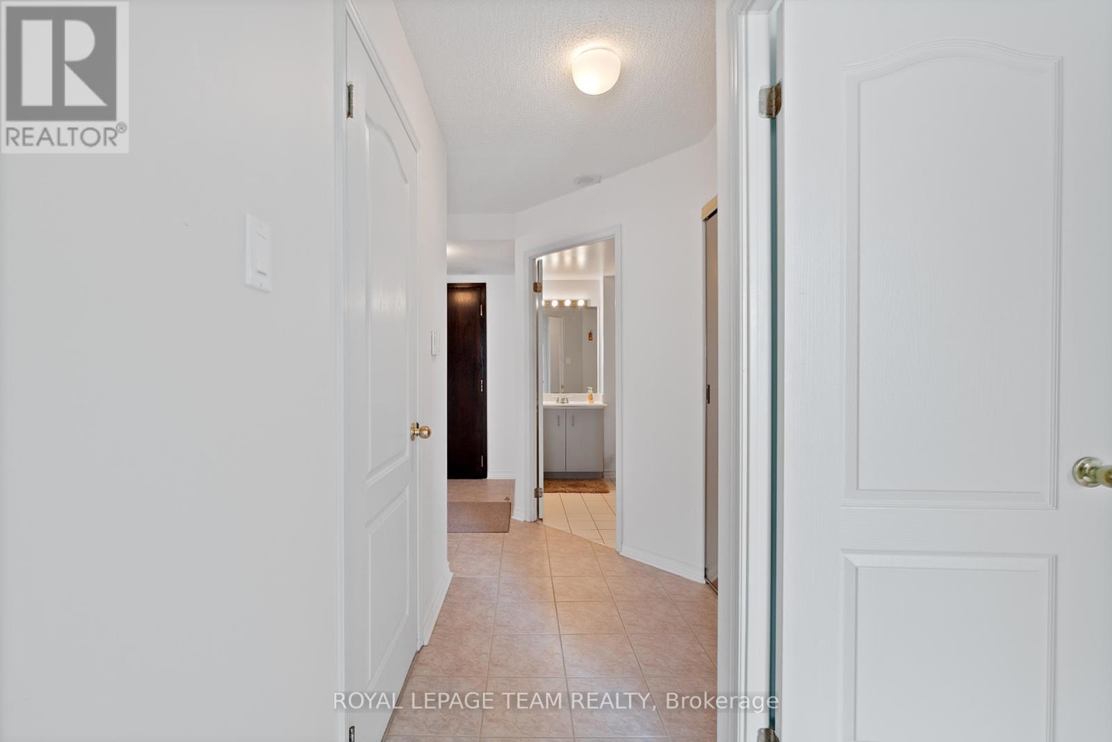 Photo 29 of 208 100 Millside Drive, Milton ON