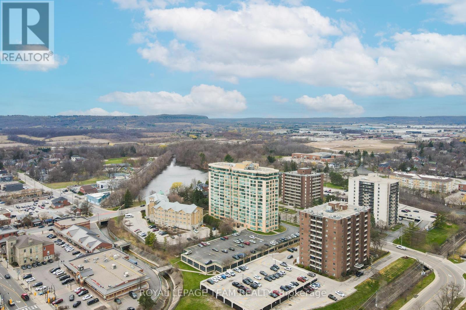 Photo 40 of 208 100 Millside Drive, Milton ON