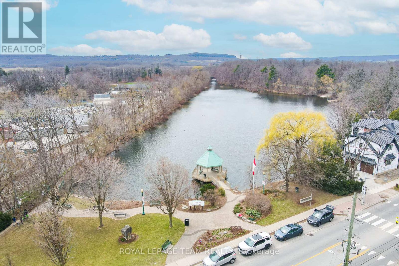 Photo 43 of 208 100 Millside Drive, Milton ON