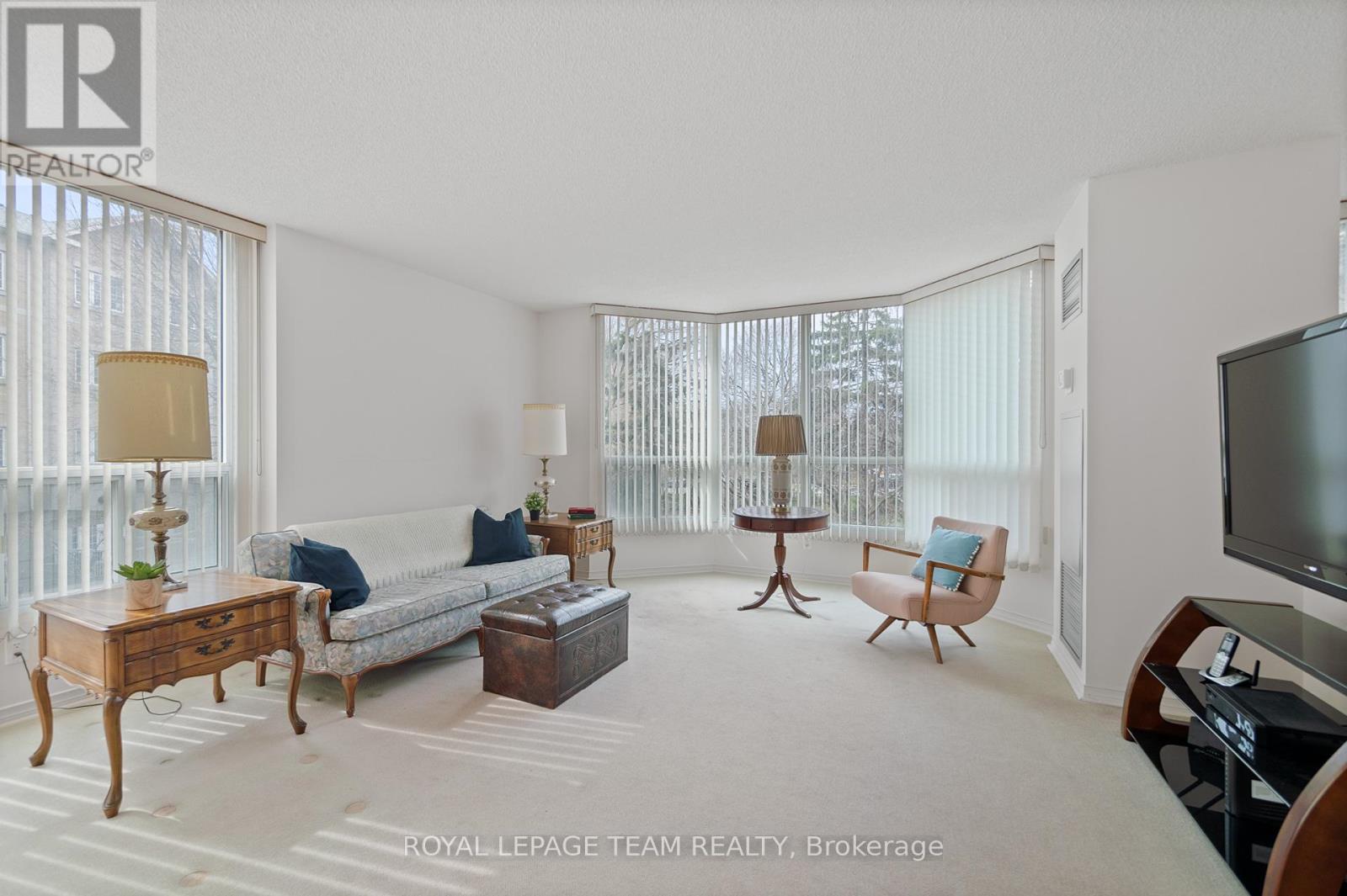 Photo 7 of 208 100 Millside Drive, Milton ON