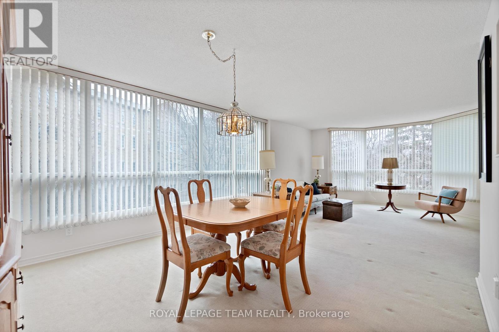 Photo 9 of 208 100 Millside Drive, Milton ON