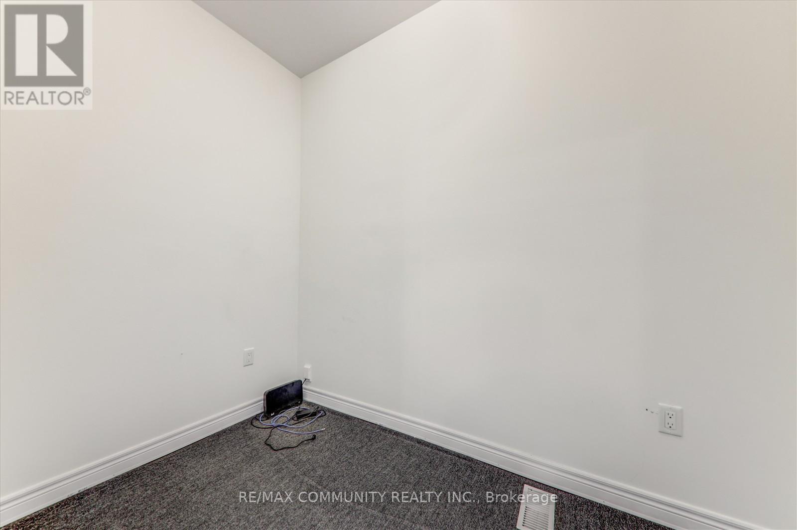 Photo 22 of 39 Summer Breeze Drive, Quinte West ON