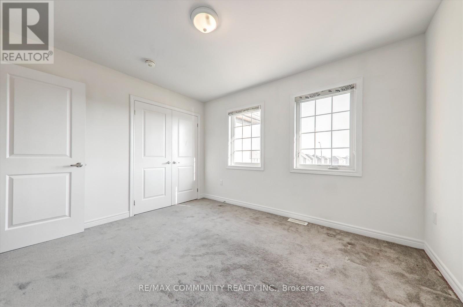 Photo 7 of 39 Summer Breeze Drive, Quinte West ON