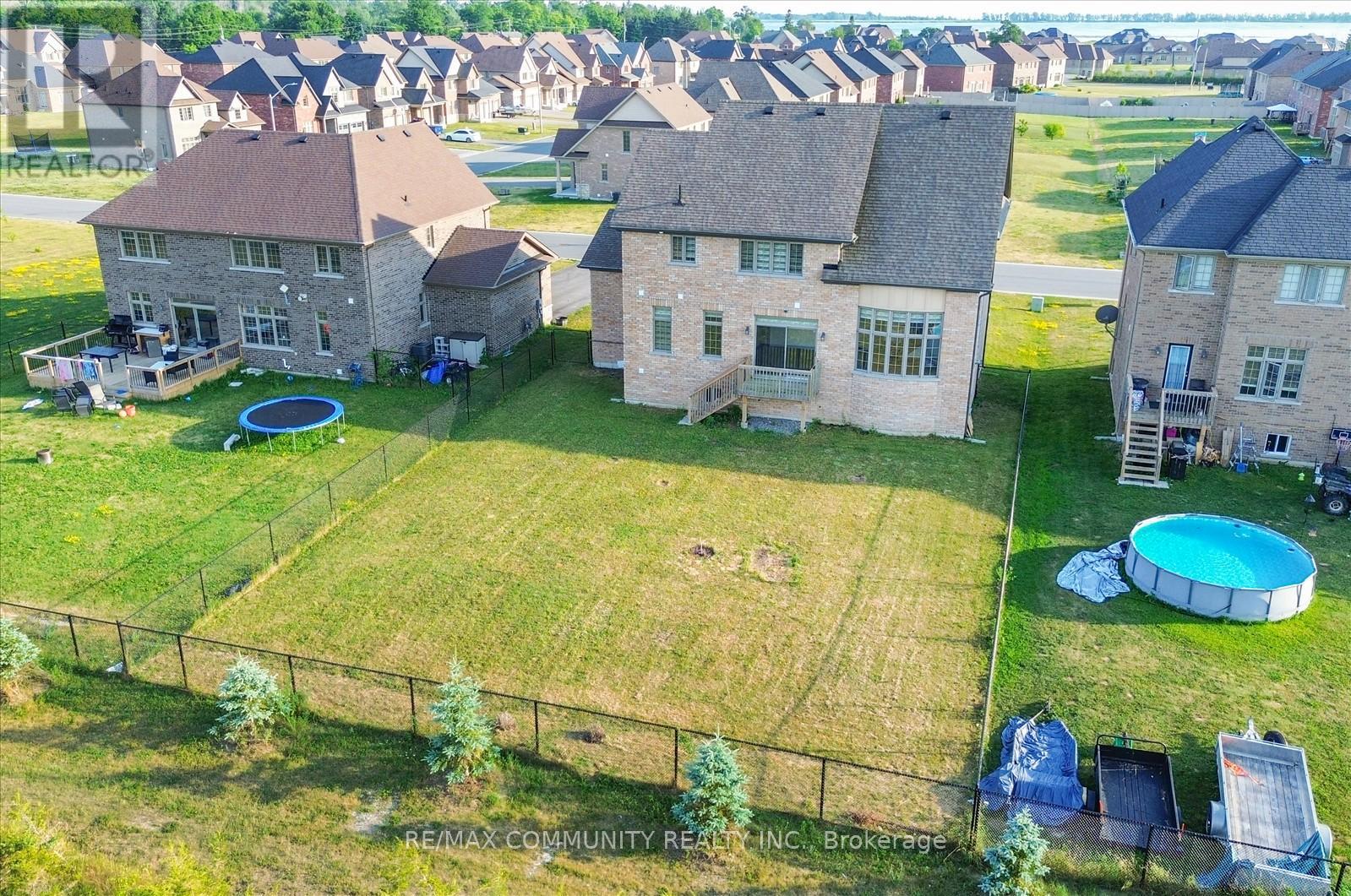 Photo 36 of 39 Summer Breeze Drive, Quinte West ON
