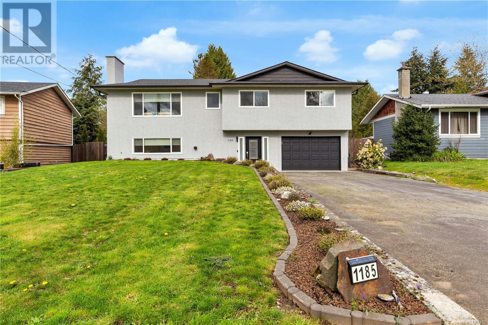 Photo 5 of 1185 Stuart Pl, Ladysmith BC