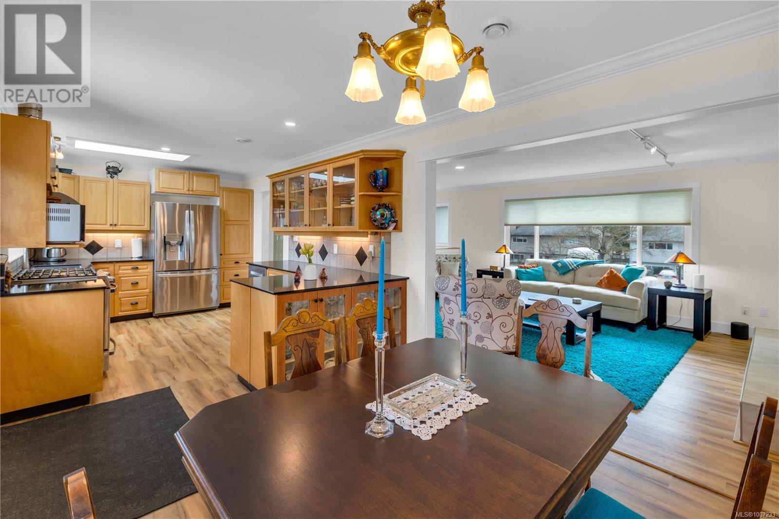 Photo 18 of 1185 Stuart Pl, Ladysmith BC