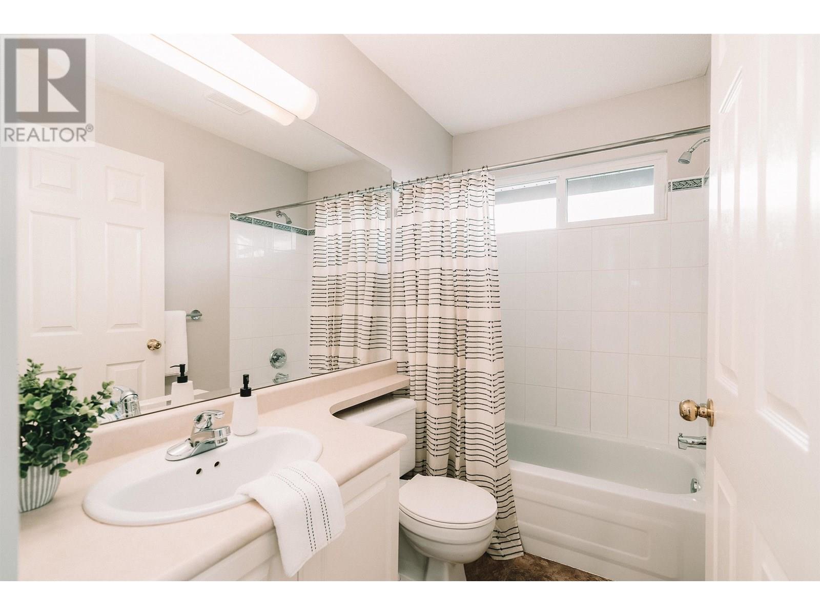 Photo 34 of 11876 Springdale Drive, Pitt Meadows BC