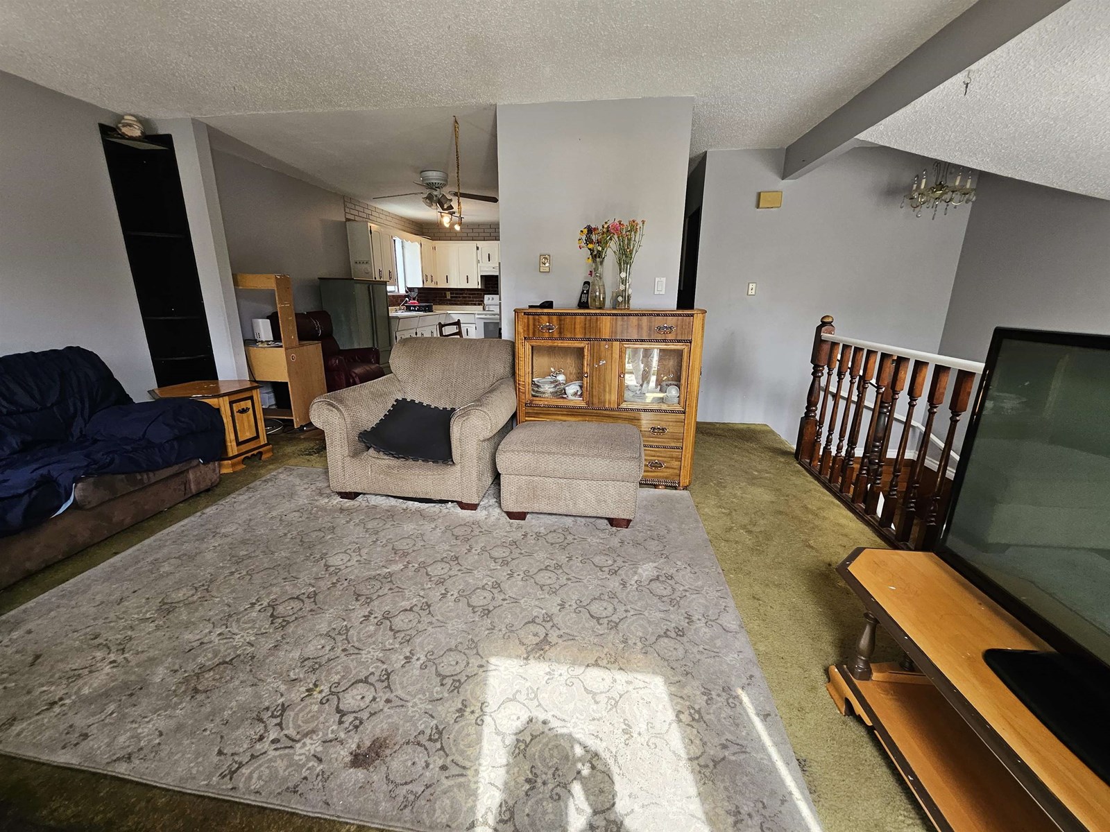 Photo 8 of 205 Davis Crescent, Langley BC