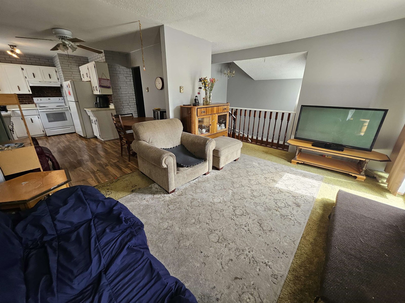 Photo 10 of 205 Davis Crescent, Langley BC