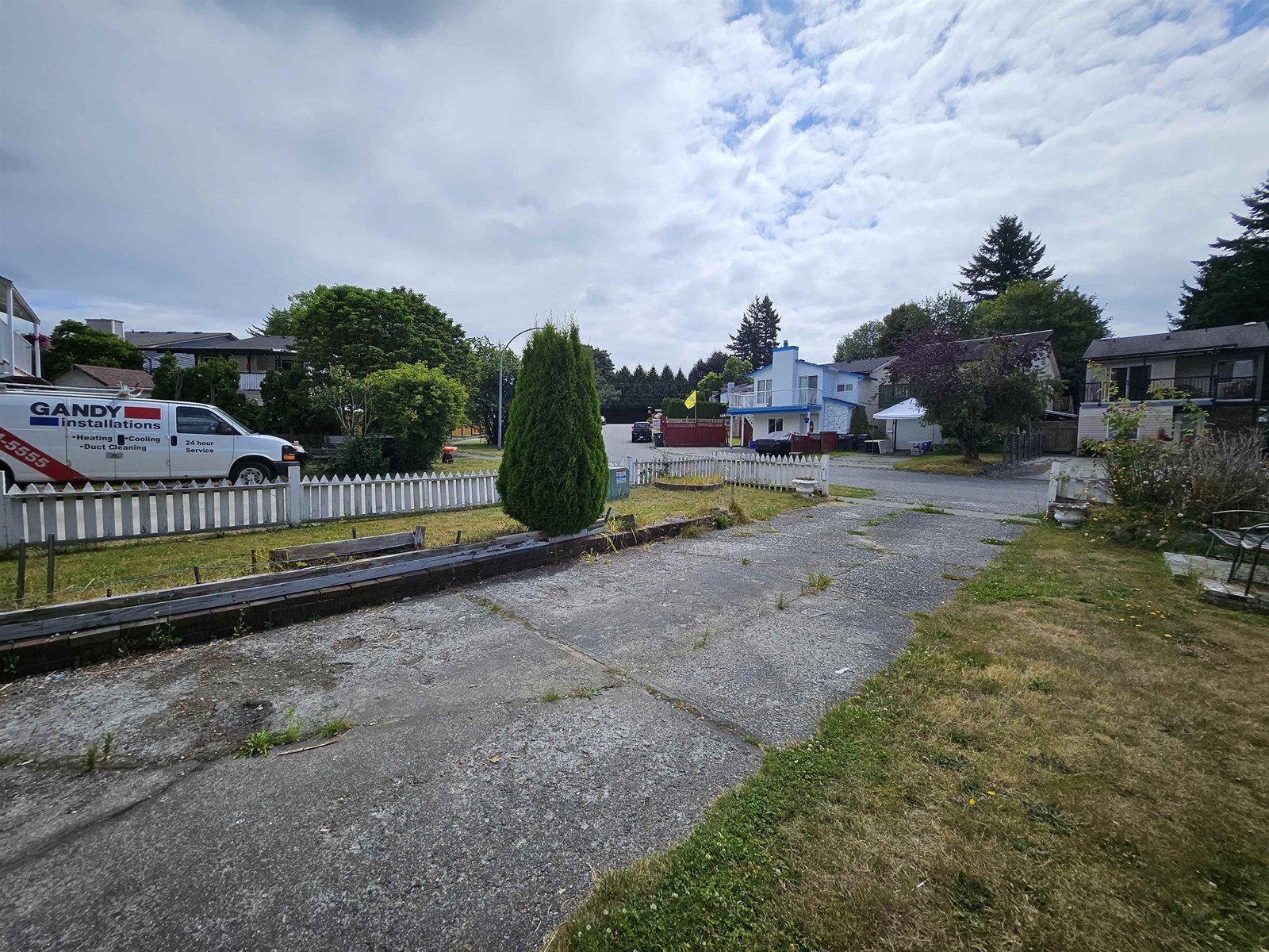 Photo 26 of 205 Davis Crescent, Langley BC