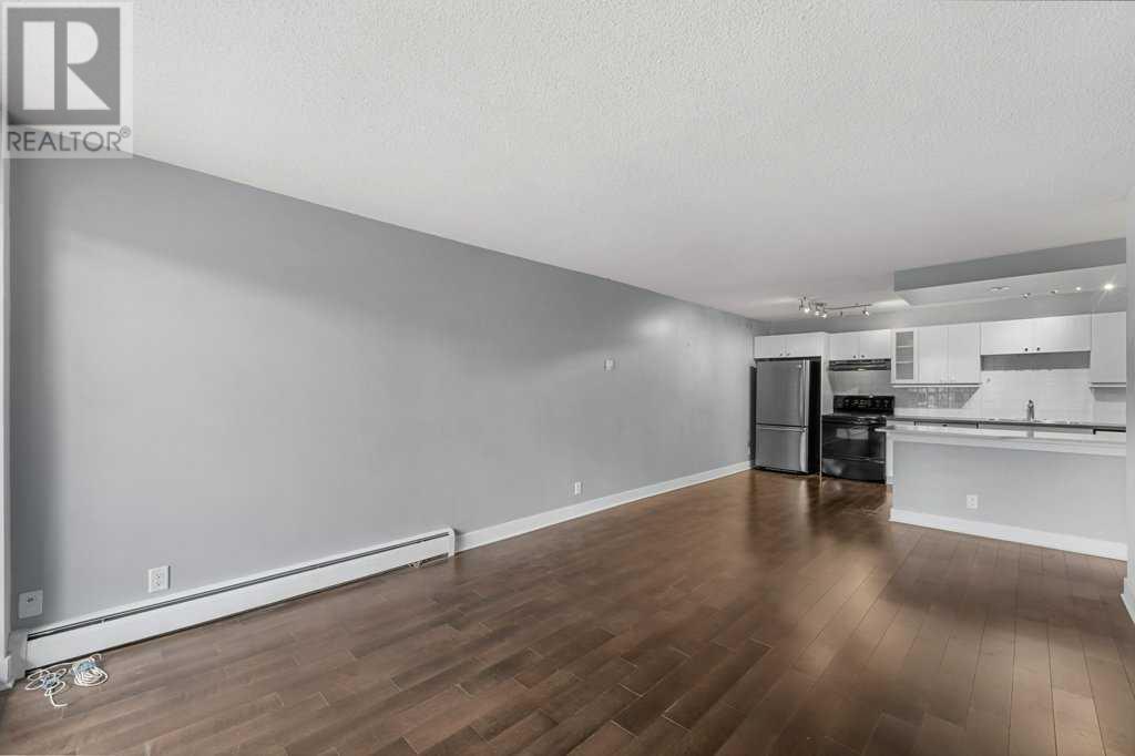 Single Family House for Sale in    Avenue SW Windsor Park Calgary 