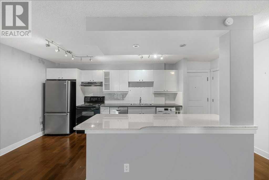 Single Family House for Sale in    Avenue SW Windsor Park Calgary 