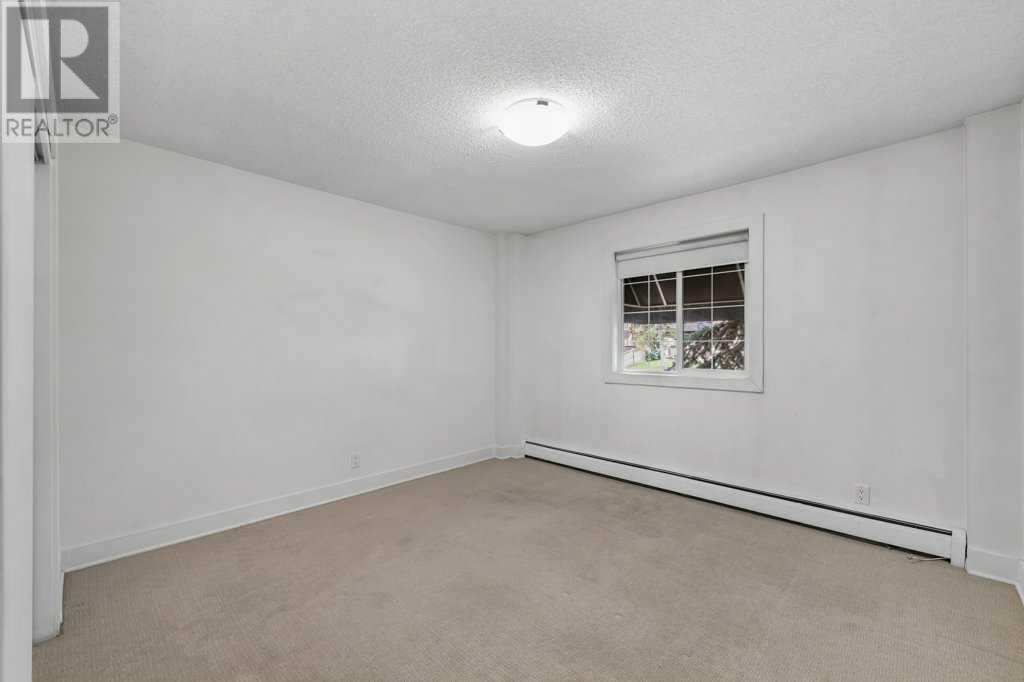 Single Family House for Sale in    Avenue SW Windsor Park Calgary 