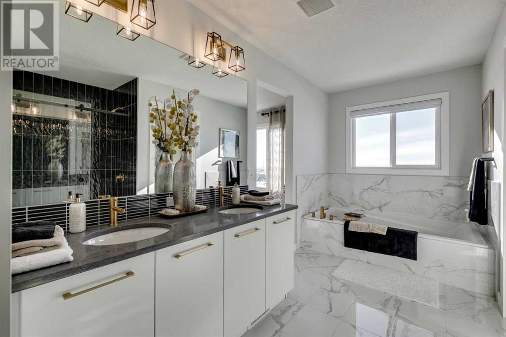 Single Family House for Sale in  Hotchkiss Manor SE Hotchkiss Calgary 