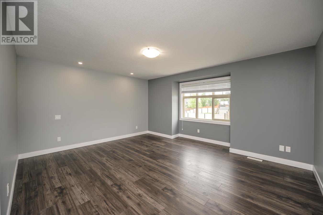 Photo 26 of 3012 Parkview Crescent, Prince George BC