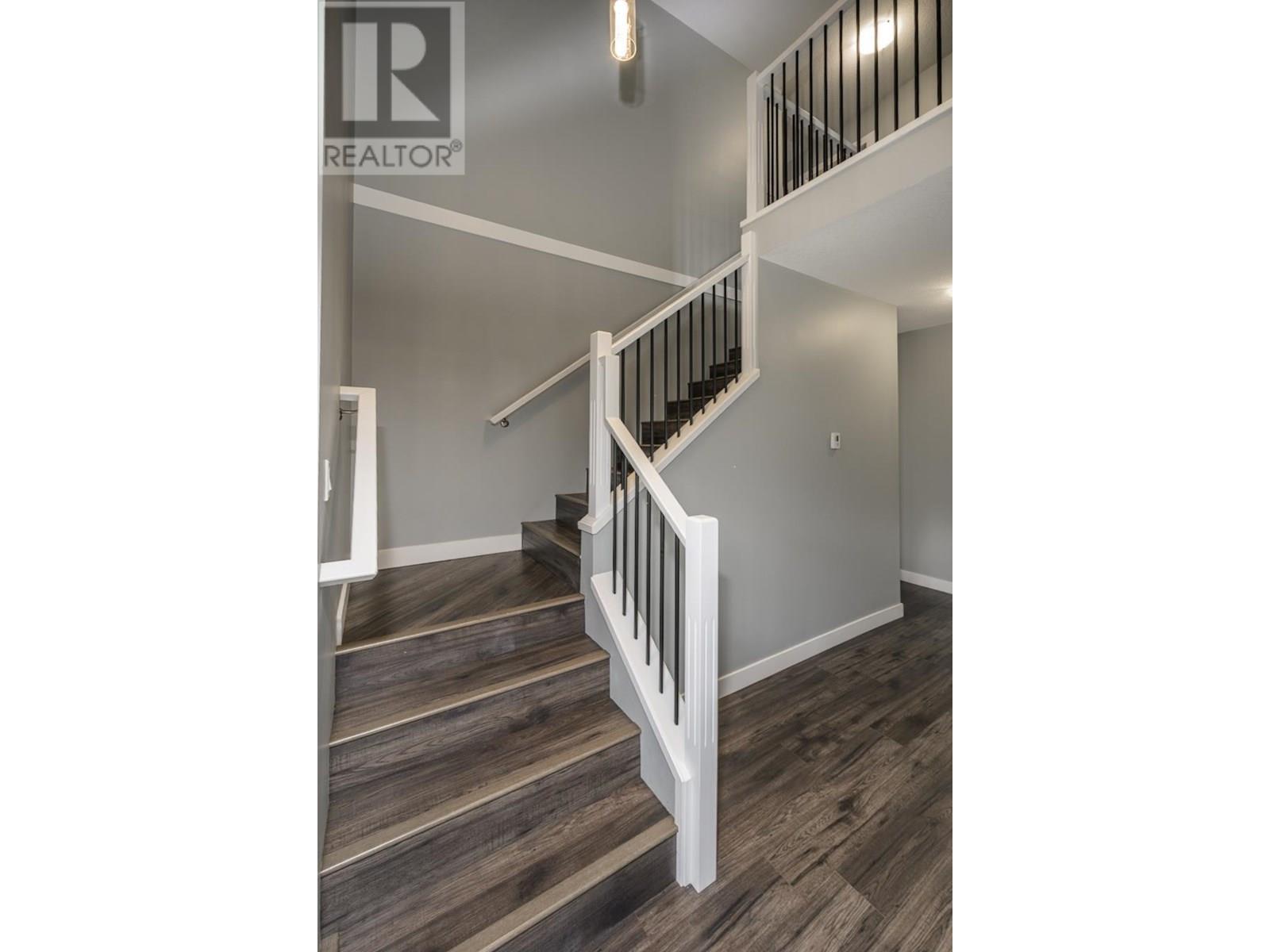 Photo 19 of 3012 Parkview Crescent, Prince George BC