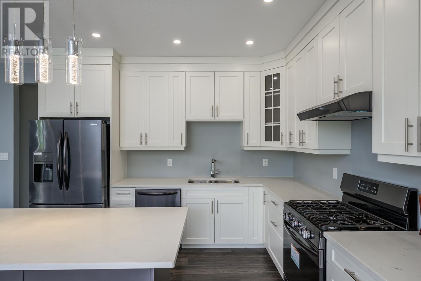 Photo 13 of 3012 Parkview Crescent, Prince George BC