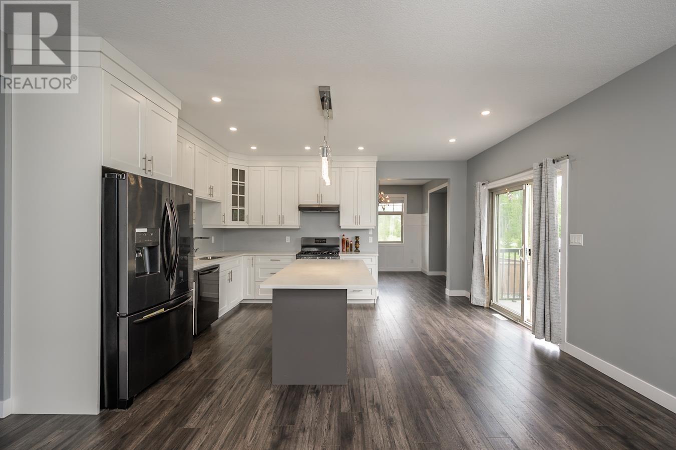 Photo 14 of 3012 Parkview Crescent, Prince George BC
