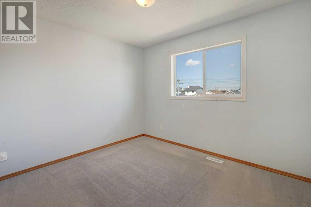 Single Family House 4 Level for Sale in  Martindale Drive NE Martindale Calgary 
