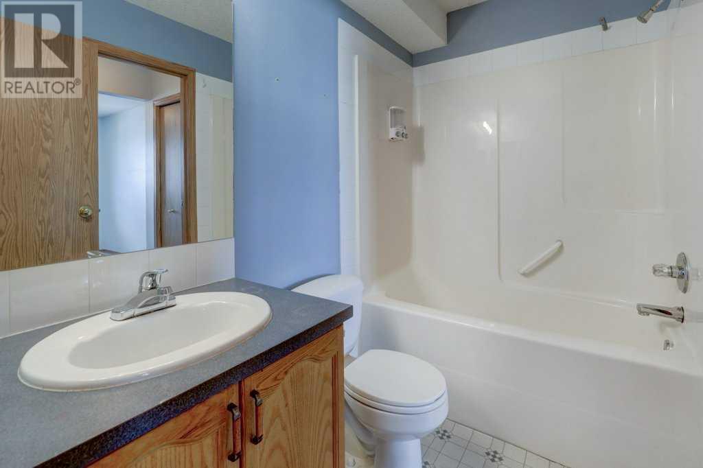 Single Family House 4 Level for Sale in  Martindale Drive NE Martindale Calgary 