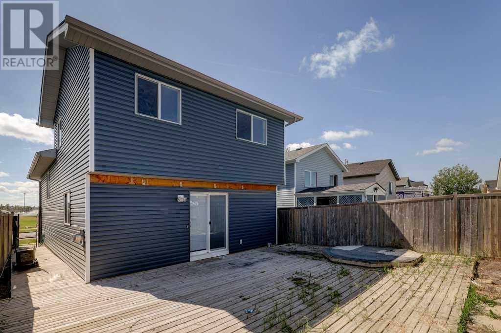 Single Family House 4 Level for Sale in  Martindale Drive NE Martindale Calgary 