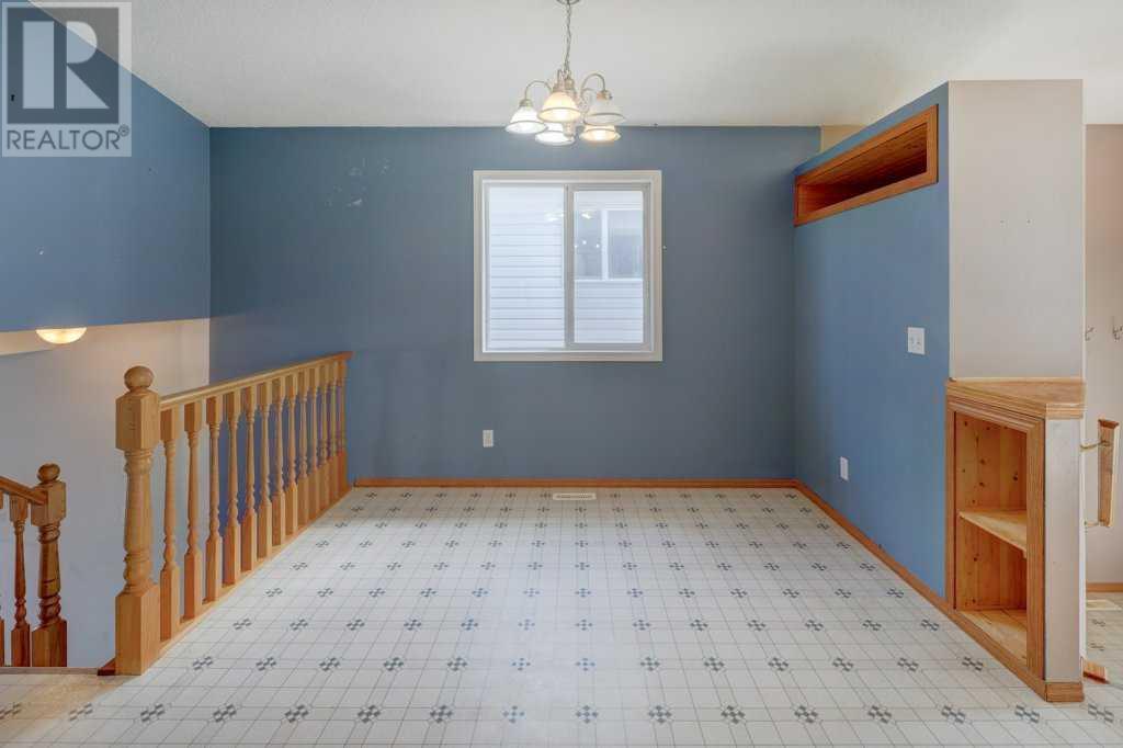 Single Family House 4 Level for Sale in  Martindale Drive NE Martindale Calgary 