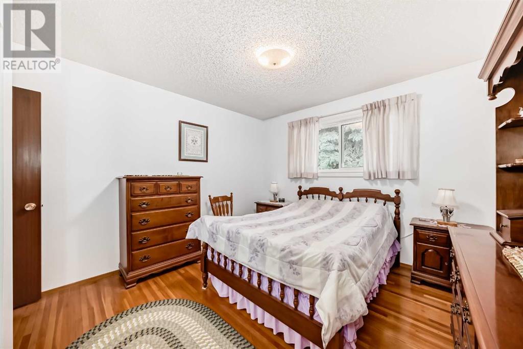 Single Family House Bungalow for Sale in   Street NW Varsity Calgary 
