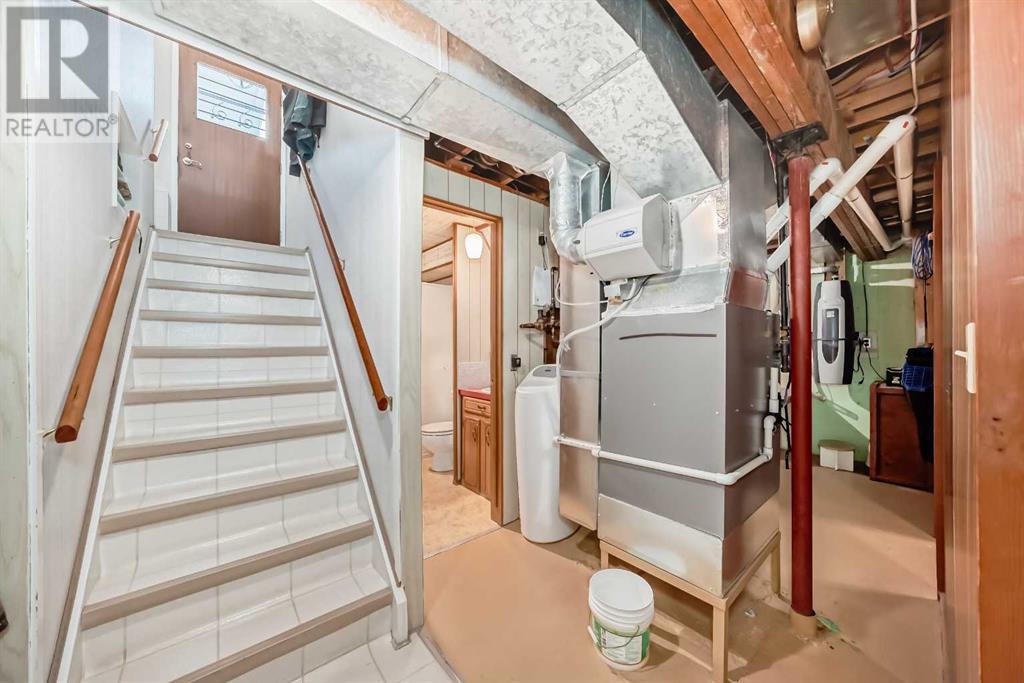 Single Family House Bungalow for Sale in   Street NW Varsity Calgary 