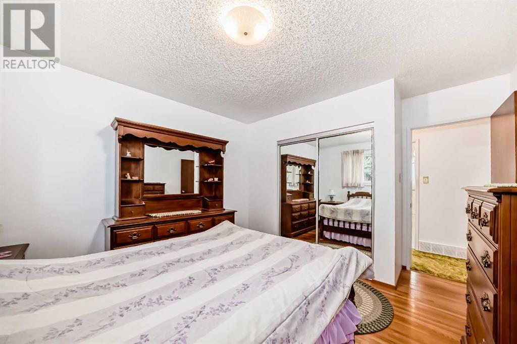 Single Family House Bungalow for Sale in   Street NW Varsity Calgary 