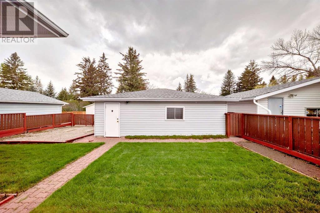 4915 48 Street NW, Calgary, Alberta
