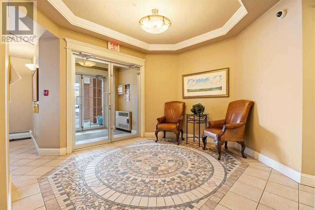 Single Family House for Sale in    Street SW Shawnee Slopes Calgary 