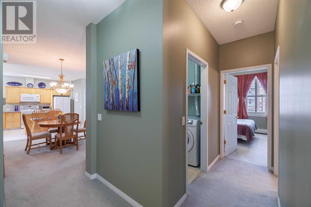 Single Family House for Sale in    Street SW Shawnee Slopes Calgary 