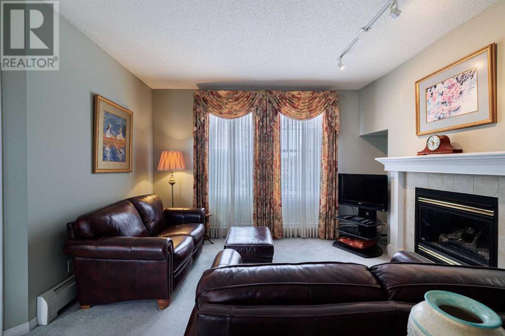 Single Family House for Sale in    Street SW Shawnee Slopes Calgary 