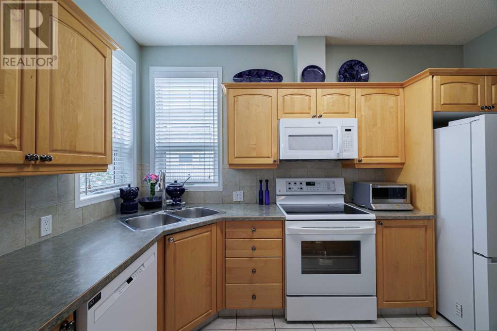 Single Family House for Sale in    Street SW Shawnee Slopes Calgary 