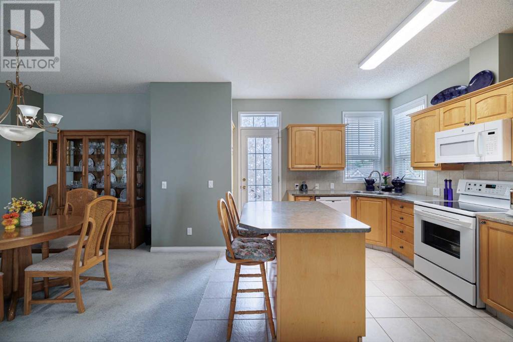 Single Family House for Sale in    Street SW Shawnee Slopes Calgary 