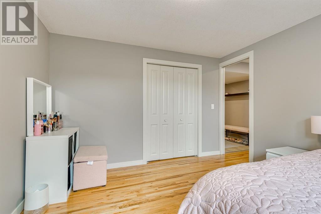 Single Family House Bungalow for Sale in  Child Avenue NE Renfrew Calgary 