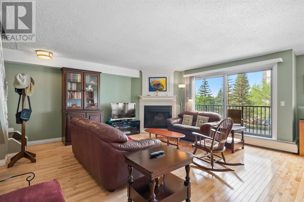 Single Family House Multi-level for Sale in    Avenue SW Downtown Commercial Core Calgary 