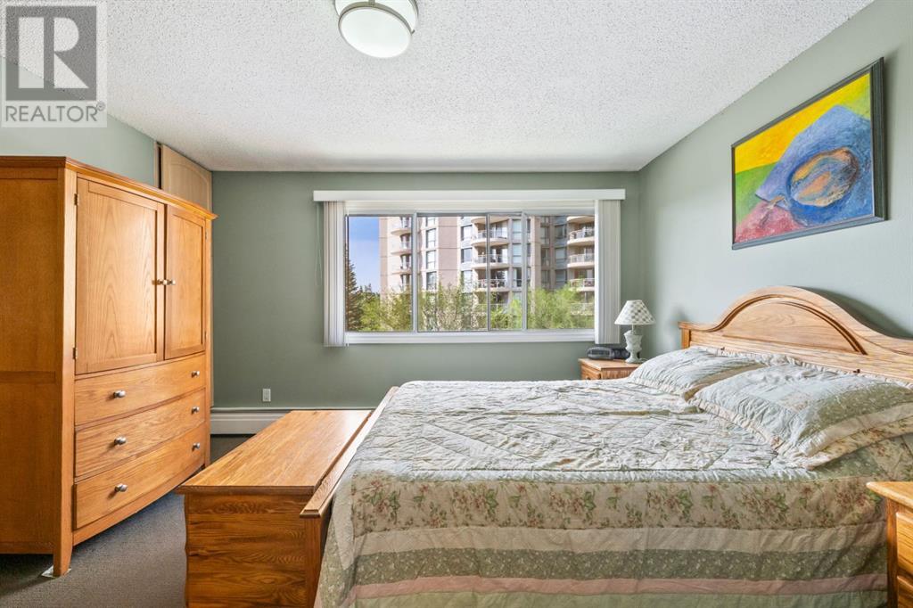 Single Family House Multi-level for Sale in    Avenue SW Downtown Commercial Core Calgary 