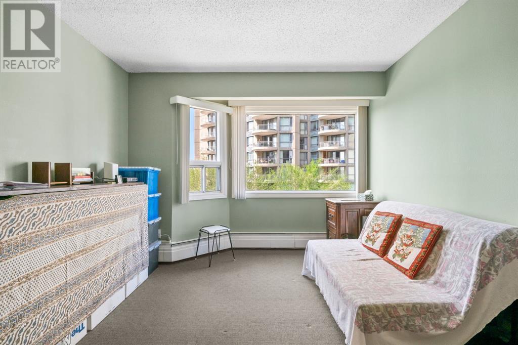 Single Family House Multi-level for Sale in    Avenue SW Downtown Commercial Core Calgary 
