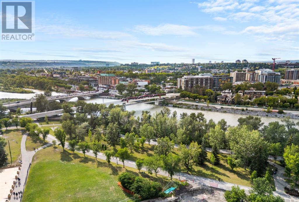 Single Family House Multi-level for Sale in    Avenue SW Downtown Commercial Core Calgary 