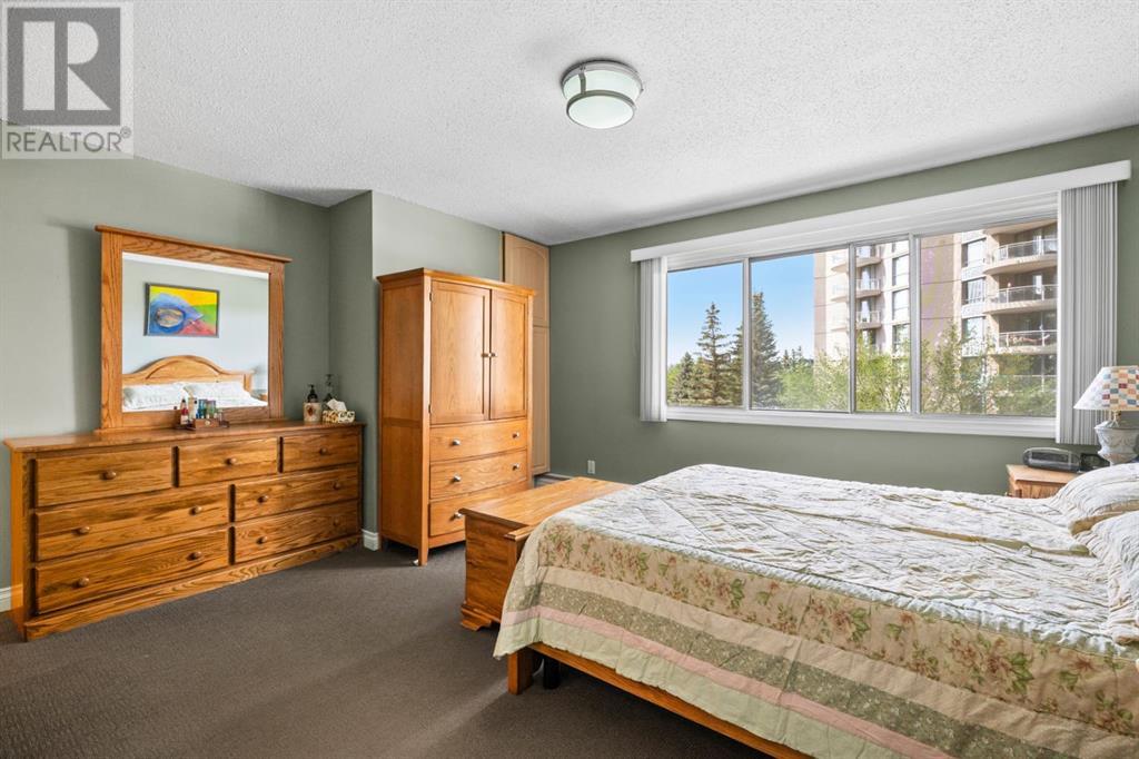 Single Family House Multi-level for Sale in    Avenue SW Downtown Commercial Core Calgary 